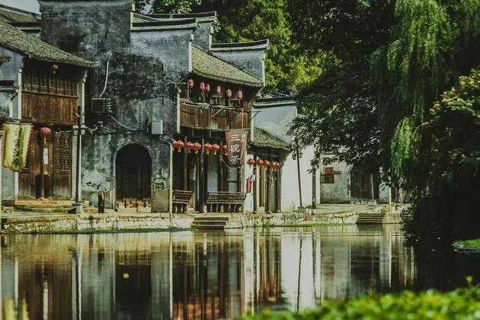问答交流平台周末回家得知爷爷奶奶给我妈介绍了对象,一时间脑子空白,我该如何面对家里?,解决疑问、分享经验